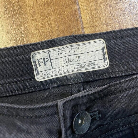 Women’s Free People Black Beans Size 10‎ Button Up jeans bottom - Picture 3 of 7